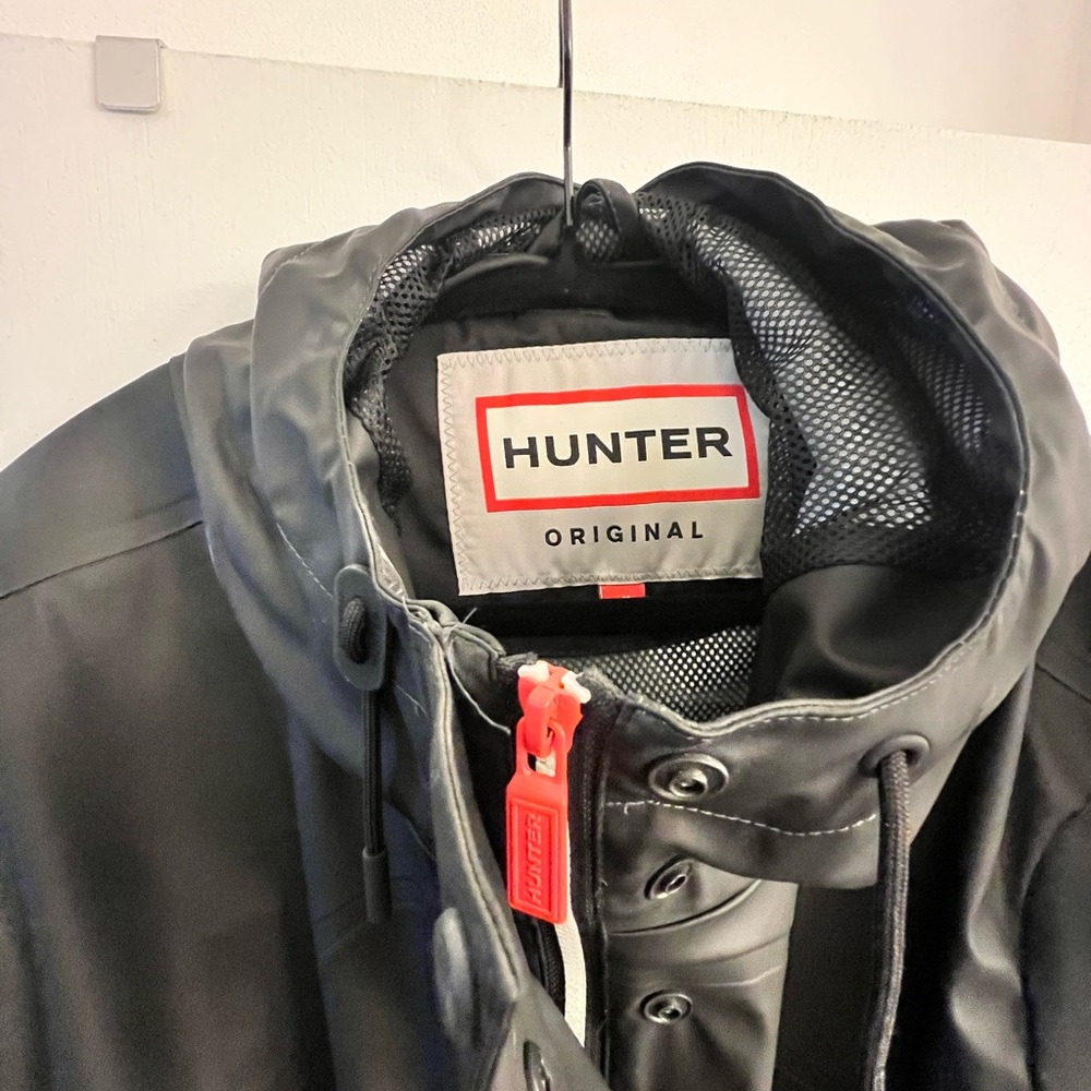 Hunter Black Raincoat Sleek Waterproof Design